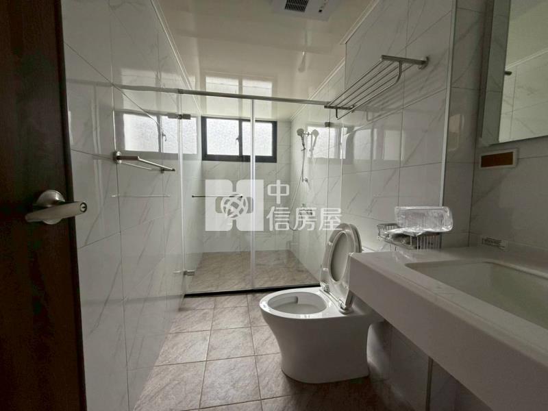 員林藏居全新車庫美墅A12房屋室內格局與周邊環境