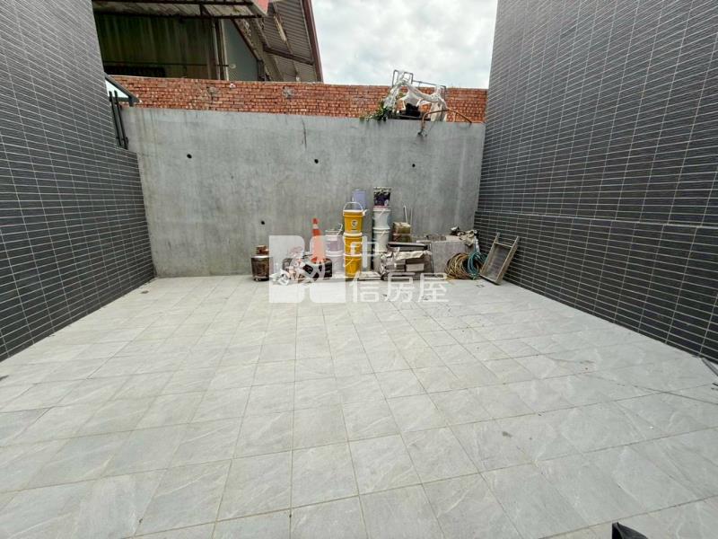 員林藏居全新車庫美墅A12房屋室內格局與周邊環境