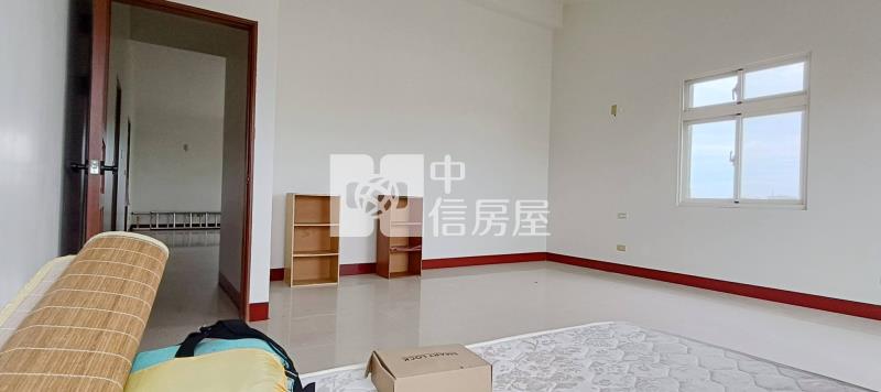 礁溪雙學區大路邊電梯七房農舍房屋室內格局與周邊環境