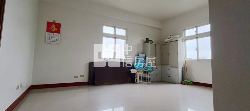 礁溪雙學區大路邊電梯七房農舍房屋室內格局與周邊環境