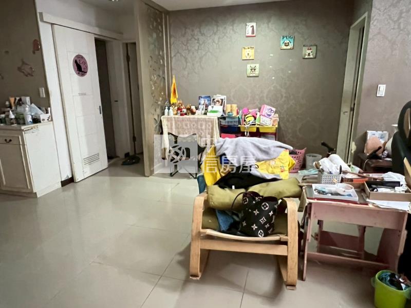 ●信義花園一樓雙車位房屋室內格局與周邊環境