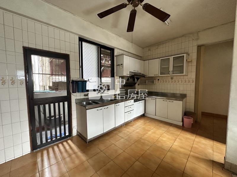 Lalaport絕版四面採光超大間美寓房屋室內格局與周邊環境