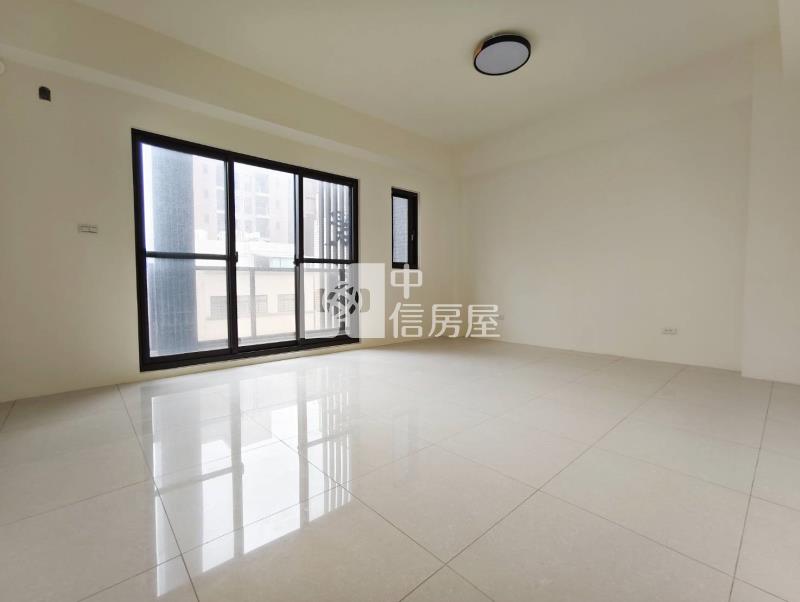 草漯重劃區全新電梯別墅-可停4台車房屋室內格局與周邊環境