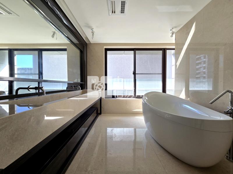 寶璽天睿頂級豪宅房屋室內格局與周邊環境