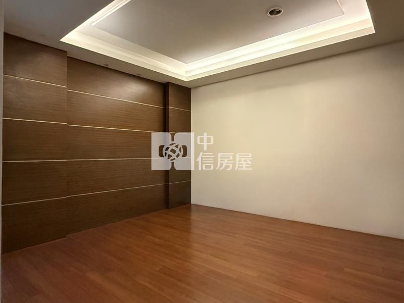 中國醫旁★府上社區/電梯雙車別墅房屋室內格局與周邊環境