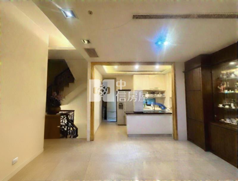 中國醫旁★府上社區/電梯雙車別墅房屋室內格局與周邊環境