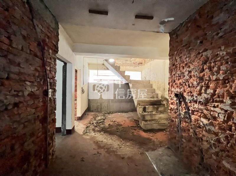 萬能.大江旁大面寬透天房屋室內格局與周邊環境