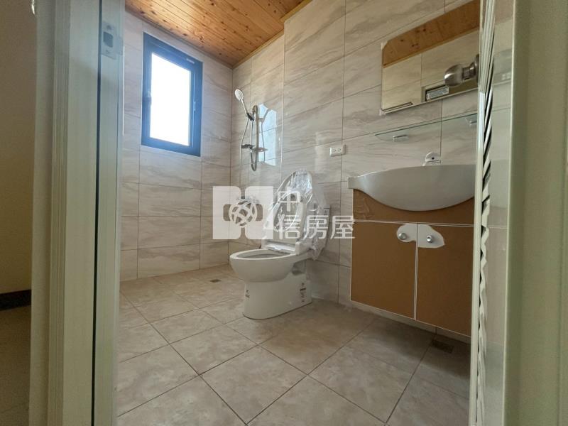 大灣透天厝房屋室內格局與周邊環境