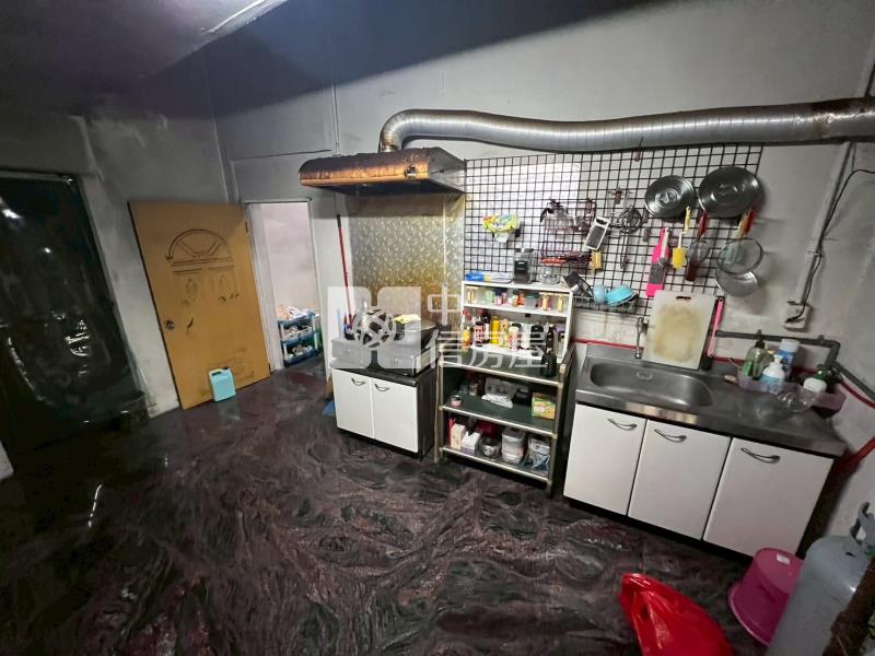 斗六西平路豐泰店面房屋室內格局與周邊環境