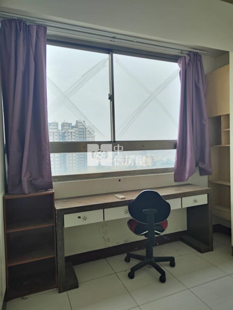 永康中山南路高統嶺明亮三房車位房屋室內格局與周邊環境