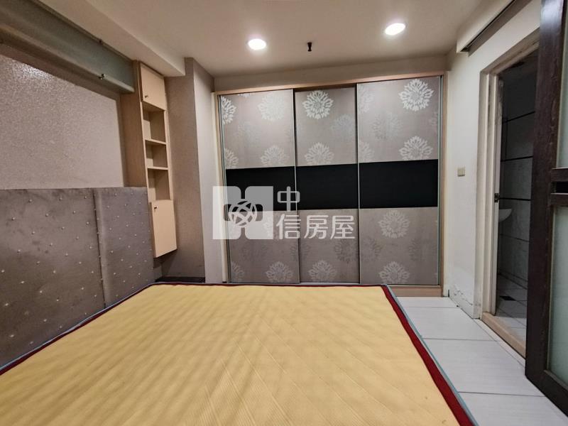 永康中山南路高統嶺明亮三房車位房屋室內格局與周邊環境