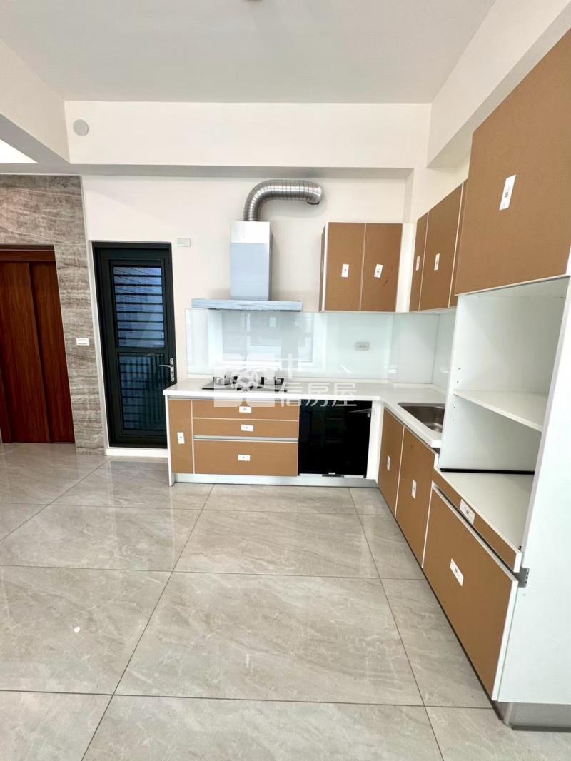 太平映美墅全新大面寬雙車電梯別墅房屋室內格局與周邊環境