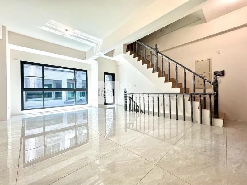 太平映美墅全新大面寬雙車電梯別墅房屋室內格局與周邊環境