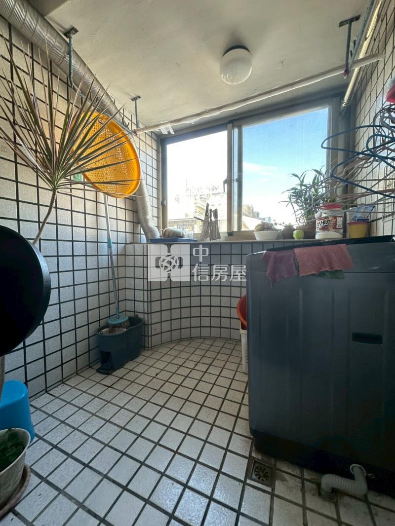 lalaport大室內45坪三房雙主臥美廈房屋室內格局與周邊環境