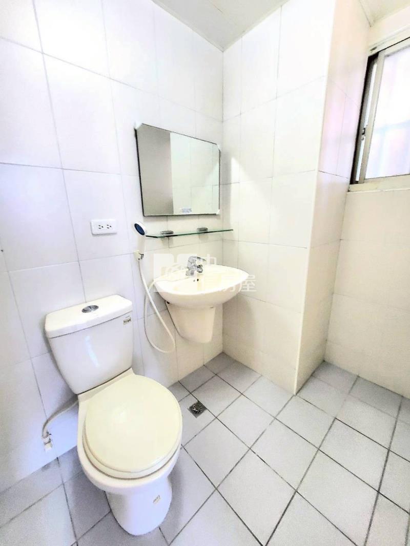 民生南路旁美3房房屋室內格局與周邊環境