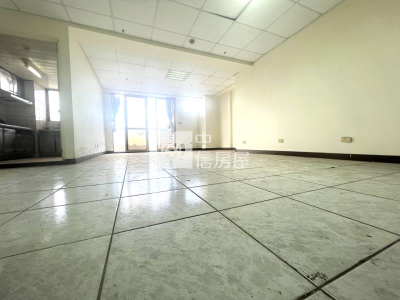 環北路大三房車A21站房屋室內格局與周邊環境