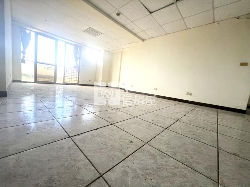 環北路大三房車A21站房屋室內格局與周邊環境