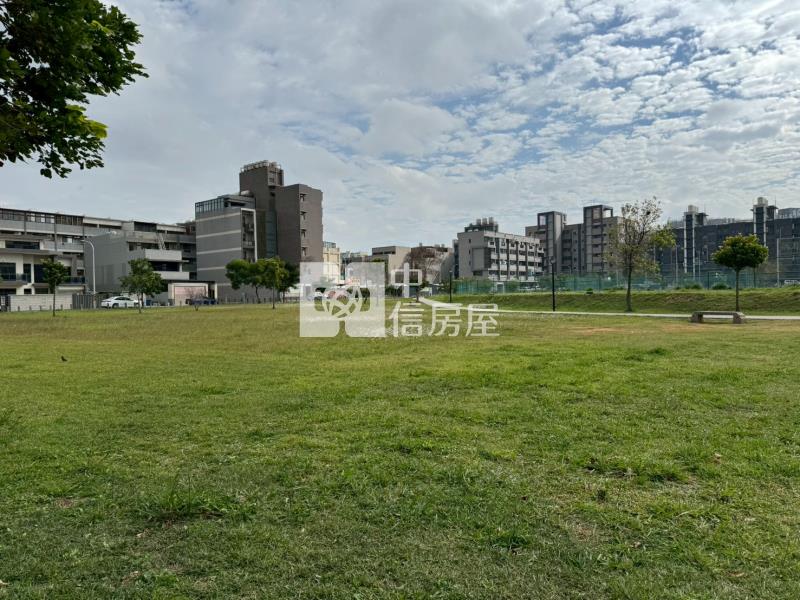 草漯市區面棒球場2房+平車房屋室內格局與周邊環境