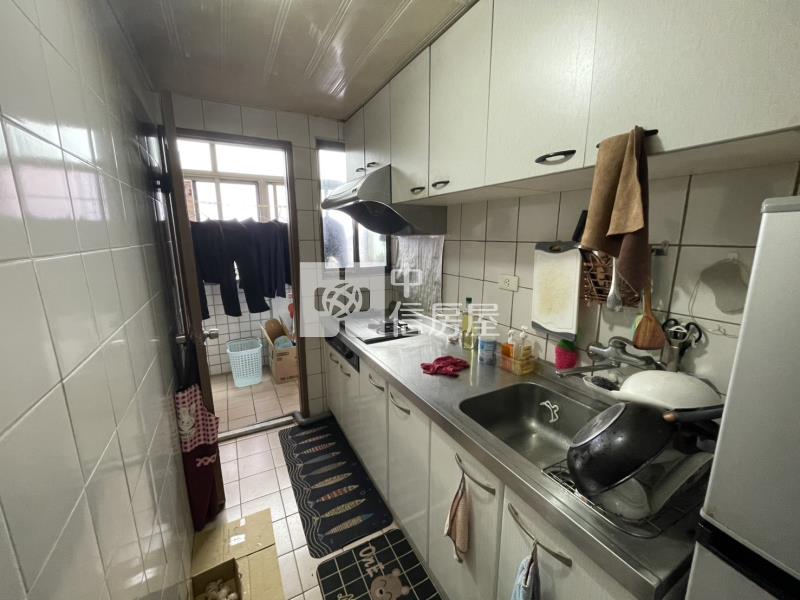 中壢大學湖畔超值電梯三房房屋室內格局與周邊環境