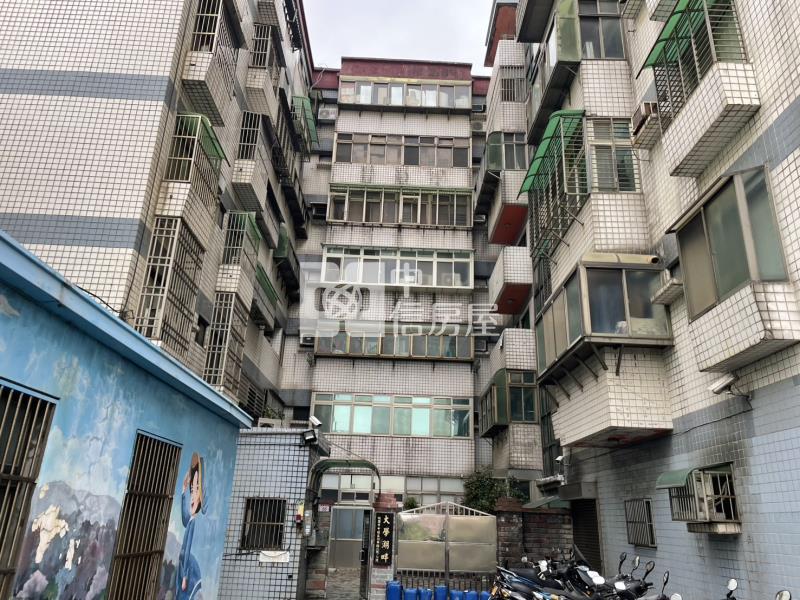 中壢大學湖畔超值電梯三房房屋室內格局與周邊環境