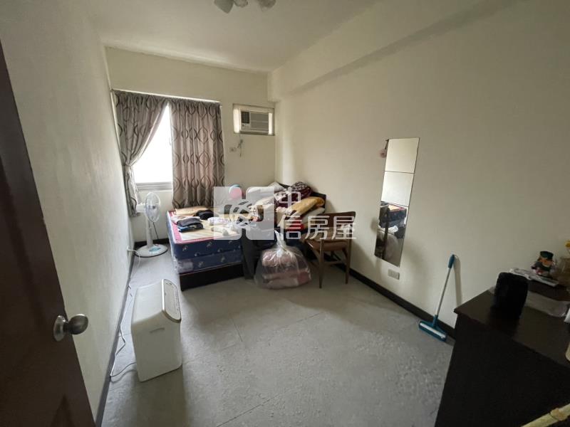 中壢大學湖畔超值電梯三房房屋室內格局與周邊環境