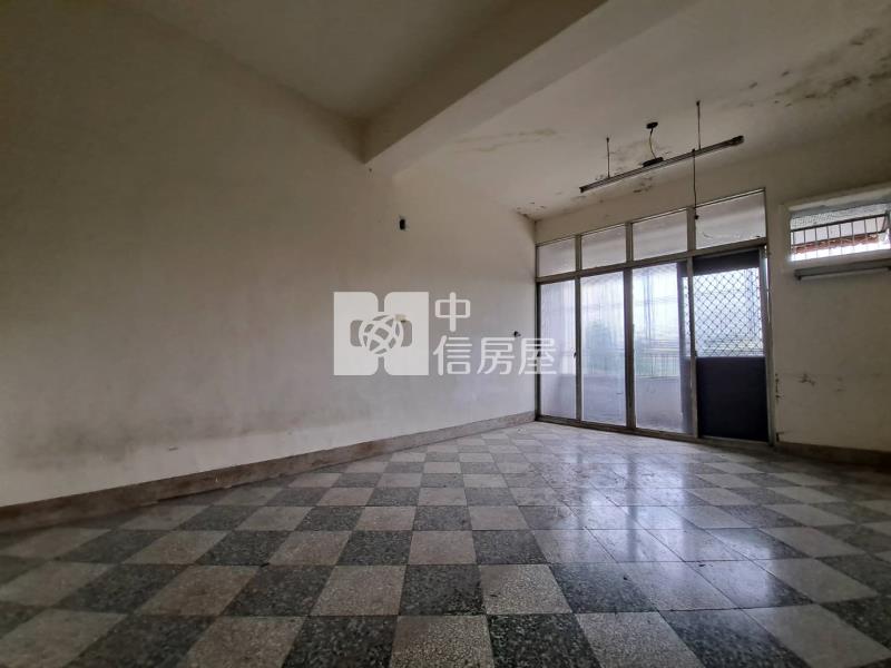 自由路西段店面透天房屋室內格局與周邊環境