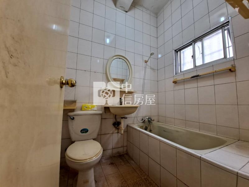 自由路西段店面透天房屋室內格局與周邊環境