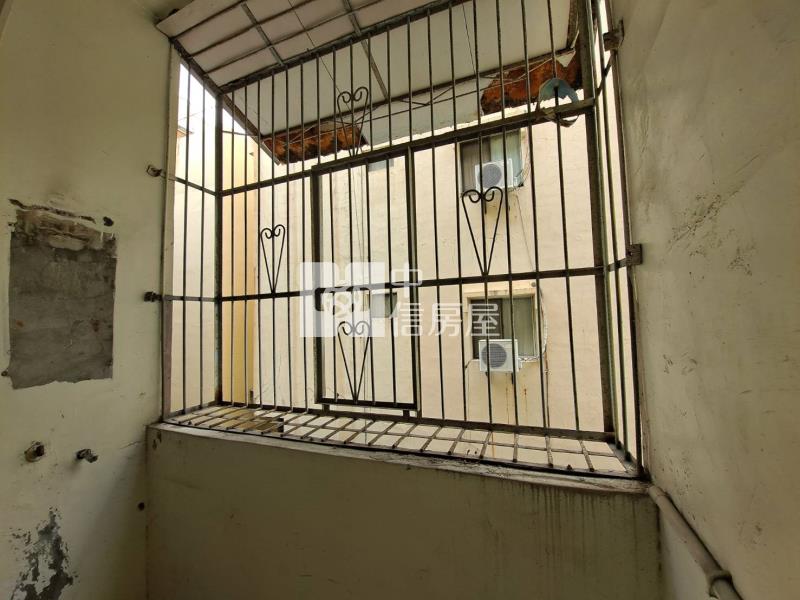 自由路西段店面透天房屋室內格局與周邊環境