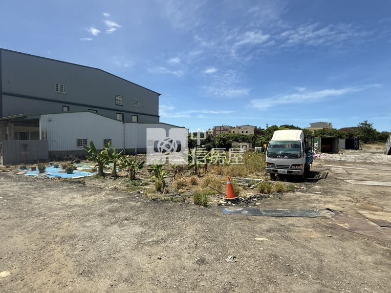 行情價清水近台中港住四建地房屋室內格局與周邊環境