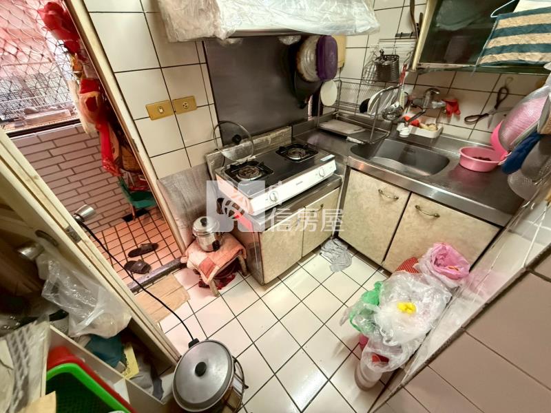 中國醫漢口永興商圈電梯三房華廈房屋室內格局與周邊環境