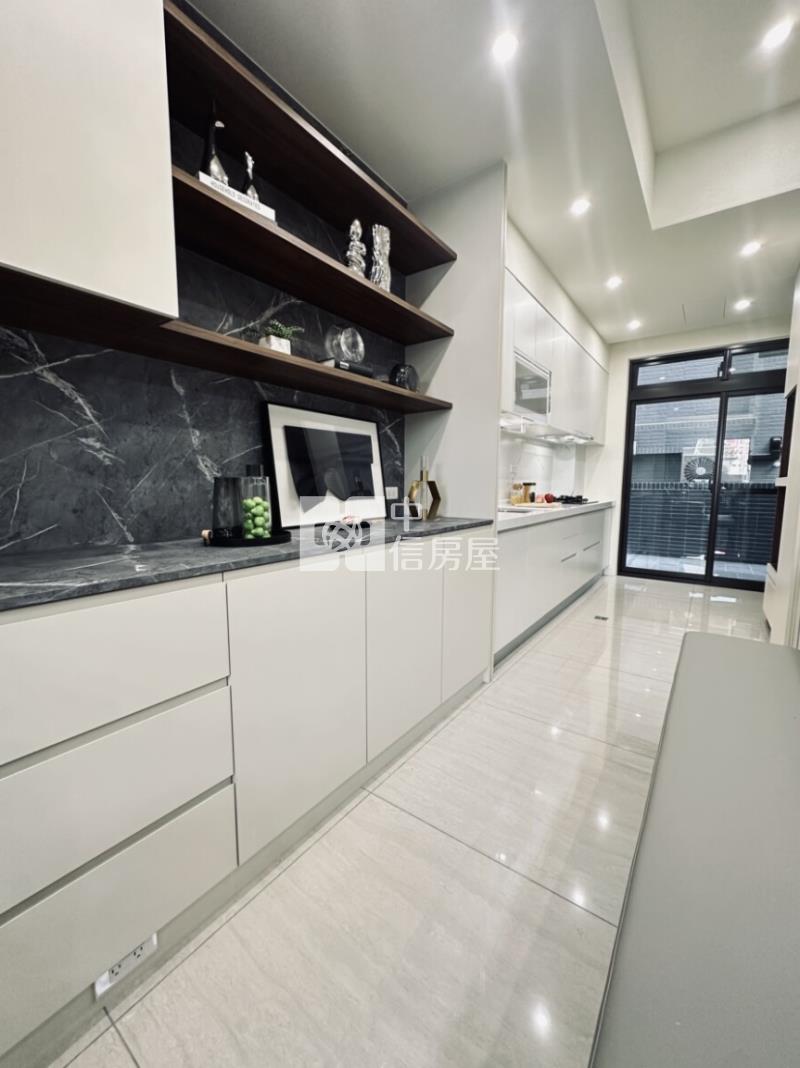 觀音草漯全新電梯雙車位別墅房屋室內格局與周邊環境