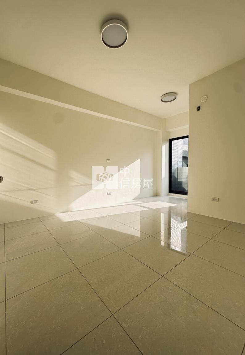 觀音草漯全新電梯雙車位別墅房屋室內格局與周邊環境