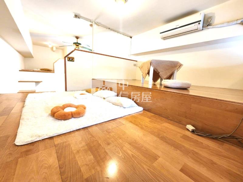 精選近龍安中平中路縣府LV1+1房房屋室內格局與周邊環境