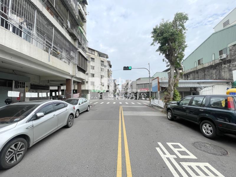 梅亭街大面寬樓店房屋室內格局與周邊環境