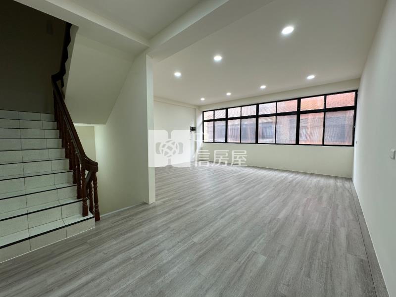 楊梅整新雙車位透天房屋室內格局與周邊環境