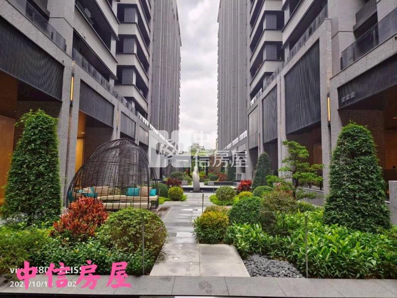 ▲新橫濱精美大三房平面車位房屋室內格局與周邊環境