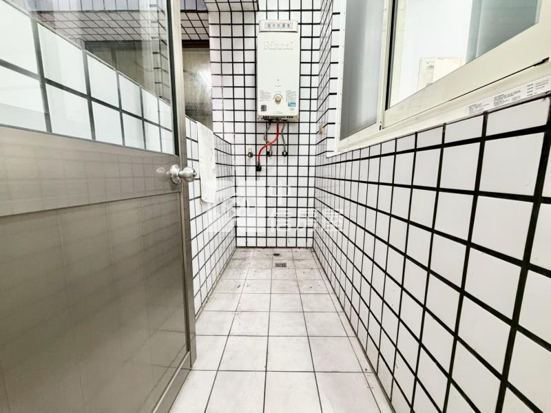 紫金城中山醫兩房兩衛房屋室內格局與周邊環境