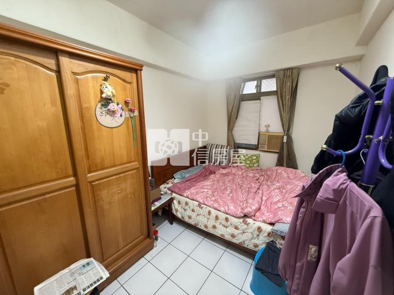 中壢家樂福電梯三房房屋室內格局與周邊環境