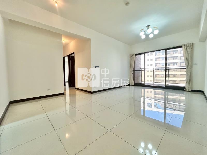 中國醫旁輕屋齡三房平車房屋室內格局與周邊環境