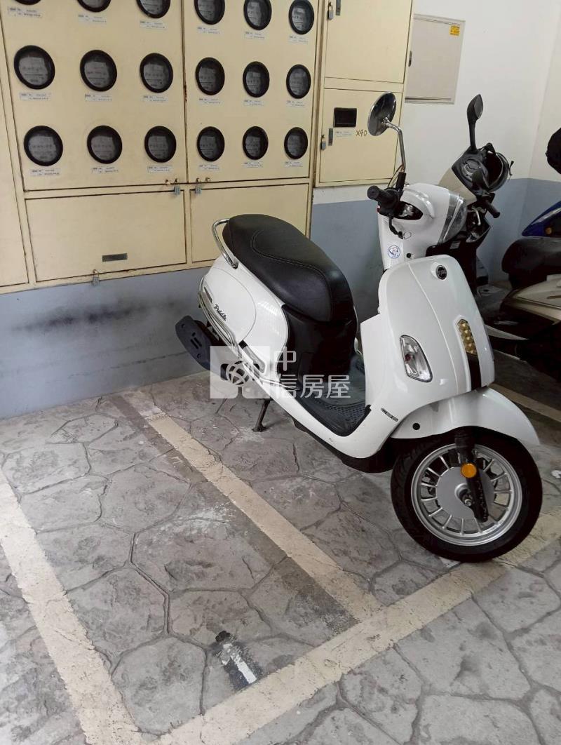 觀音工業區地總價電梯美三房房屋室內格局與周邊環境