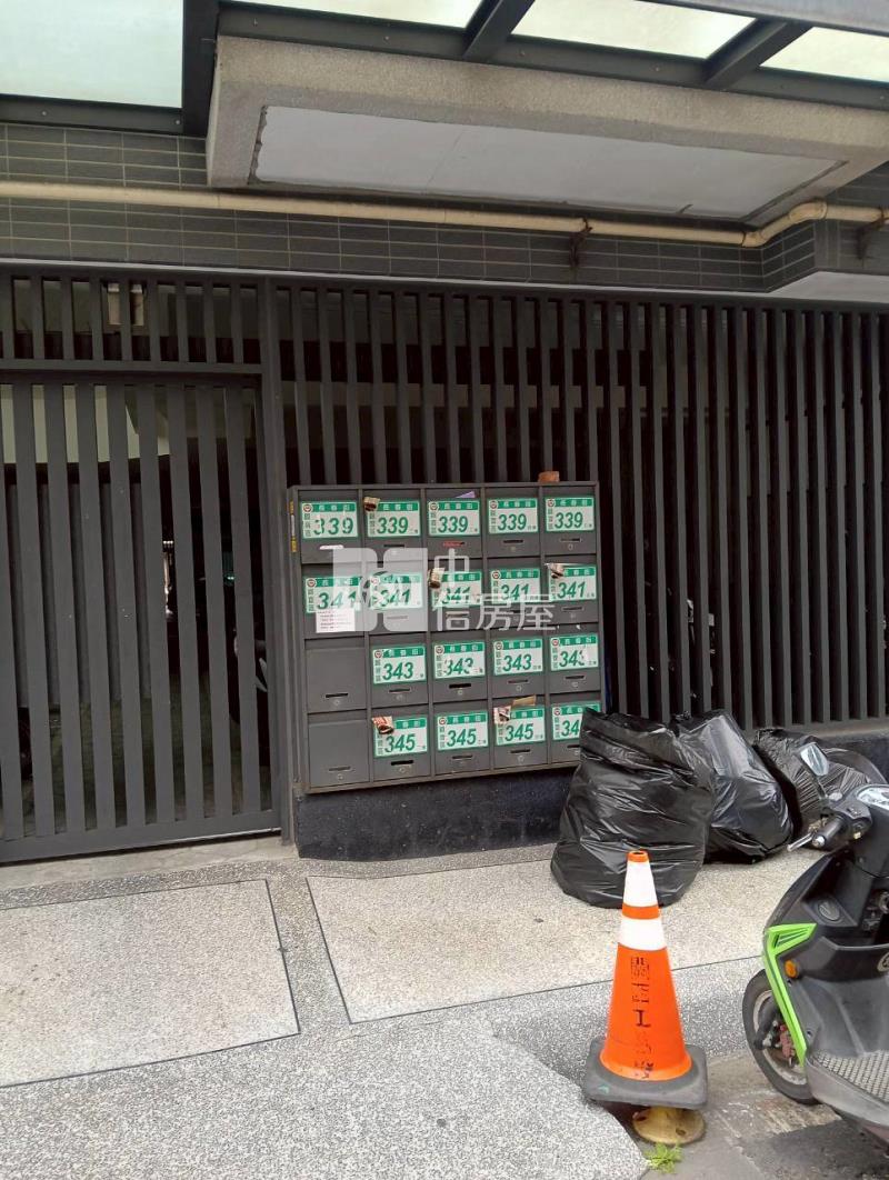 觀音工業區地總價電梯美三房房屋室內格局與周邊環境