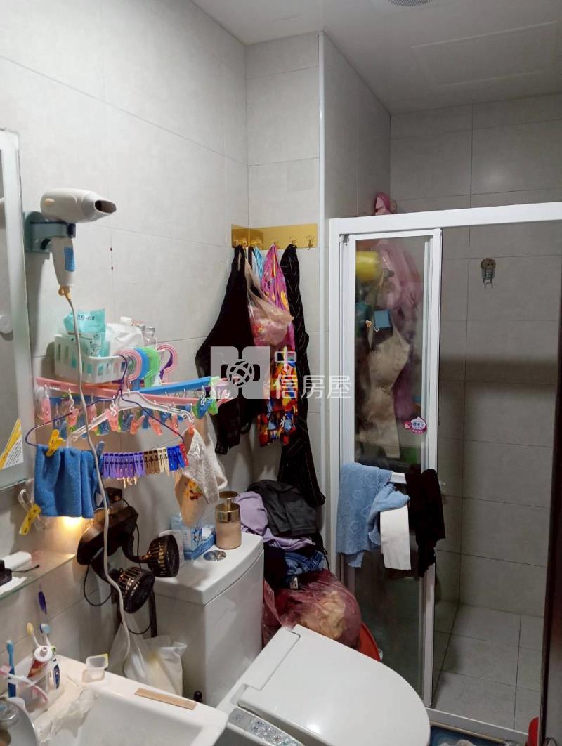 觀音工業區地總價電梯美三房房屋室內格局與周邊環境