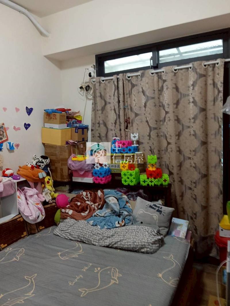 觀音工業區地總價電梯美三房房屋室內格局與周邊環境