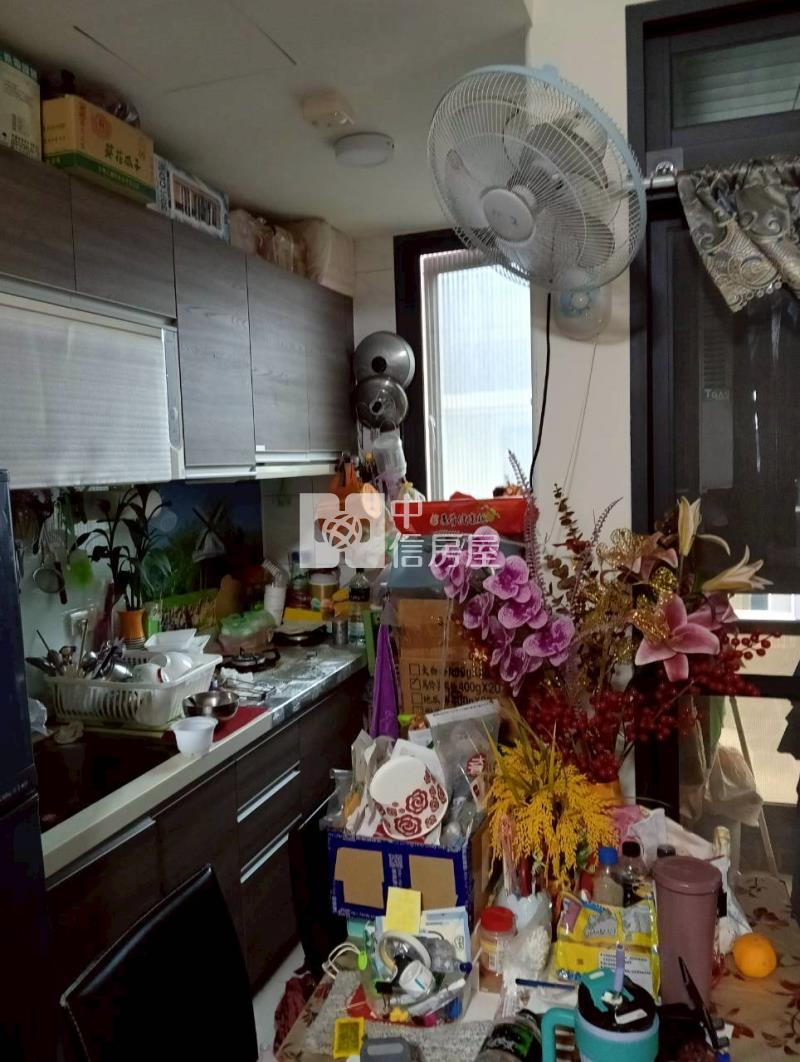 觀音工業區地總價電梯美三房房屋室內格局與周邊環境