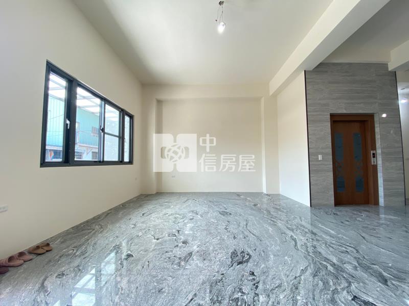 修平科大大地坪雙車電梯別墅房屋室內格局與周邊環境