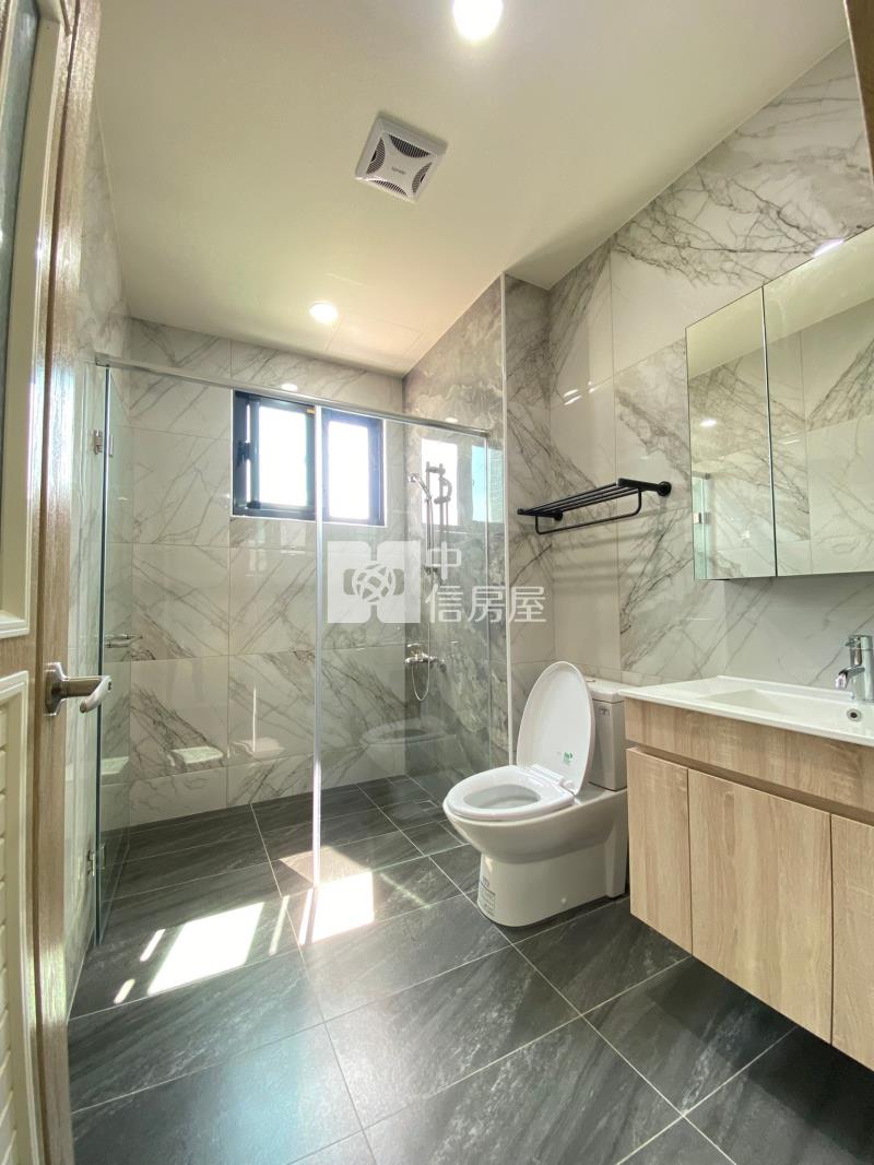 修平科大大地坪雙車電梯別墅房屋室內格局與周邊環境