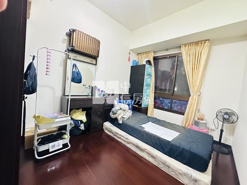 傳世國寶雙拼四房另車房屋室內格局與周邊環境