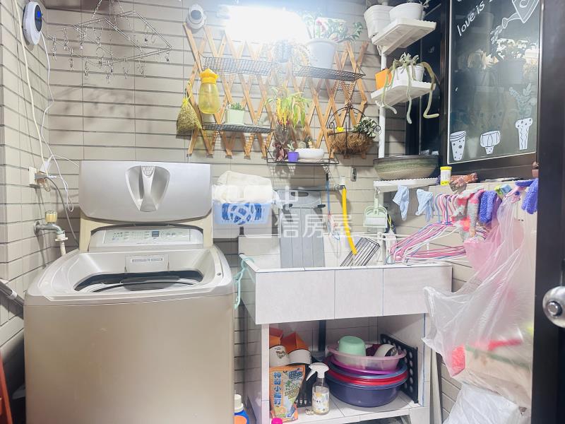 傳世國寶雙拼四房另車房屋室內格局與周邊環境