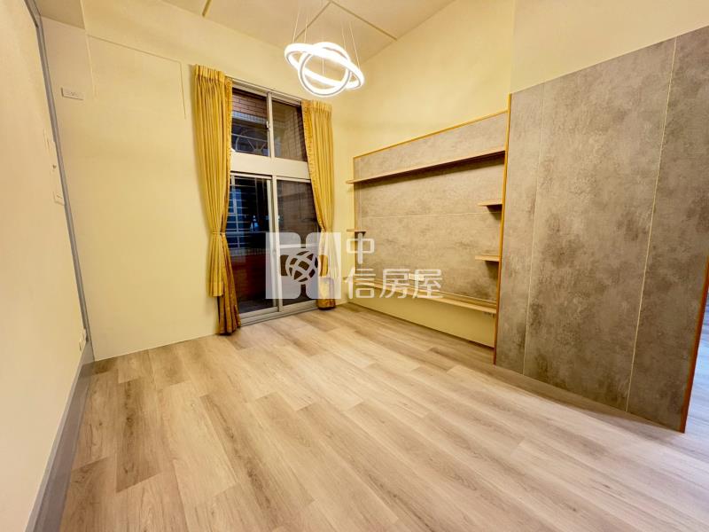 立新學區超美採光大兩房房屋室內格局與周邊環境