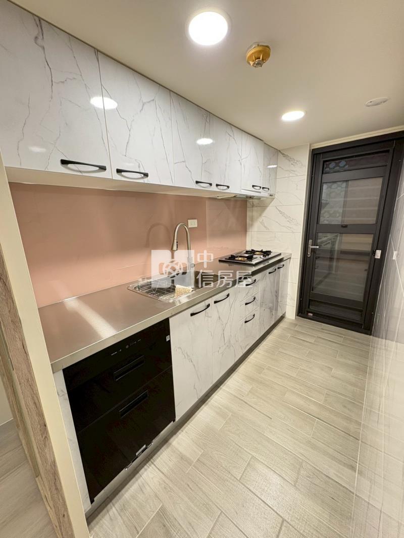 立新學區超美採光大兩房房屋室內格局與周邊環境